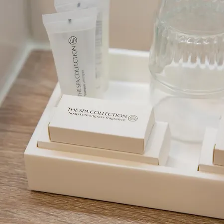 Отель 50|50 Belmont Эде